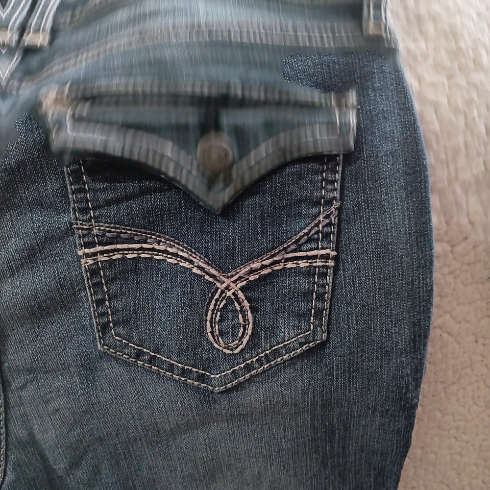 Wallflower jeans